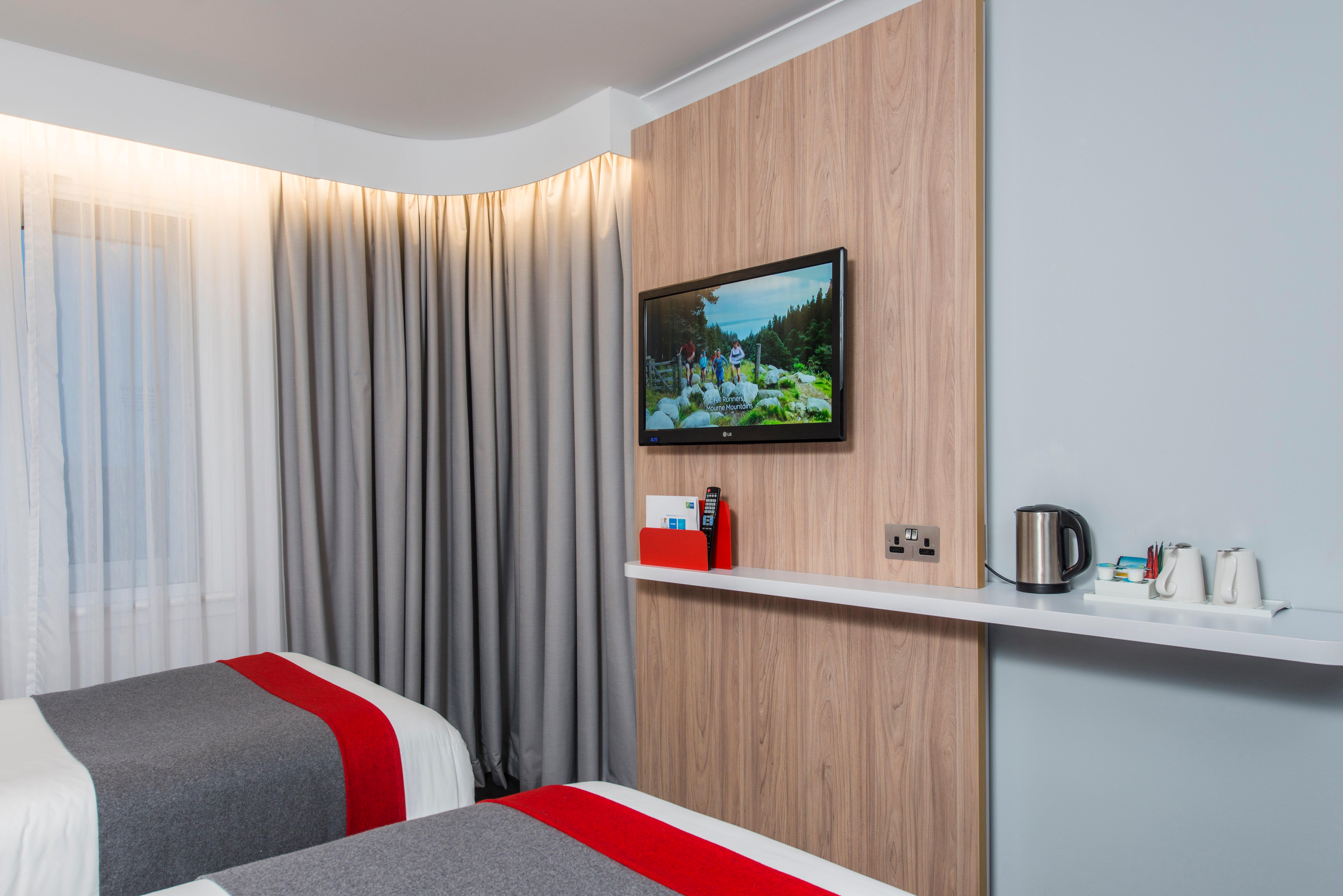 Holiday Inn Express - Glasgow Airport By Ihg Paisley Exterior photo