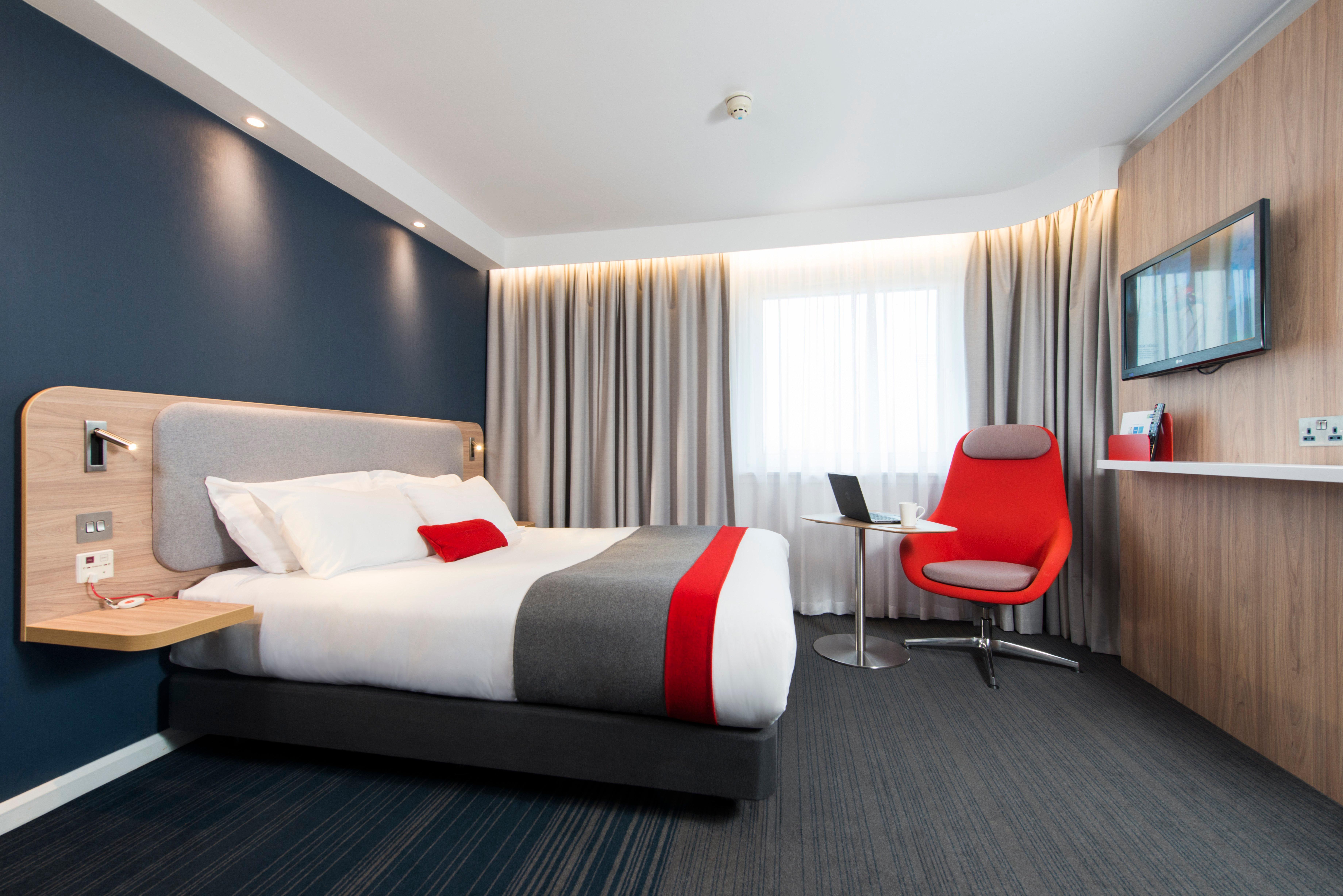 Holiday Inn Express - Glasgow Airport By Ihg Paisley Exterior photo