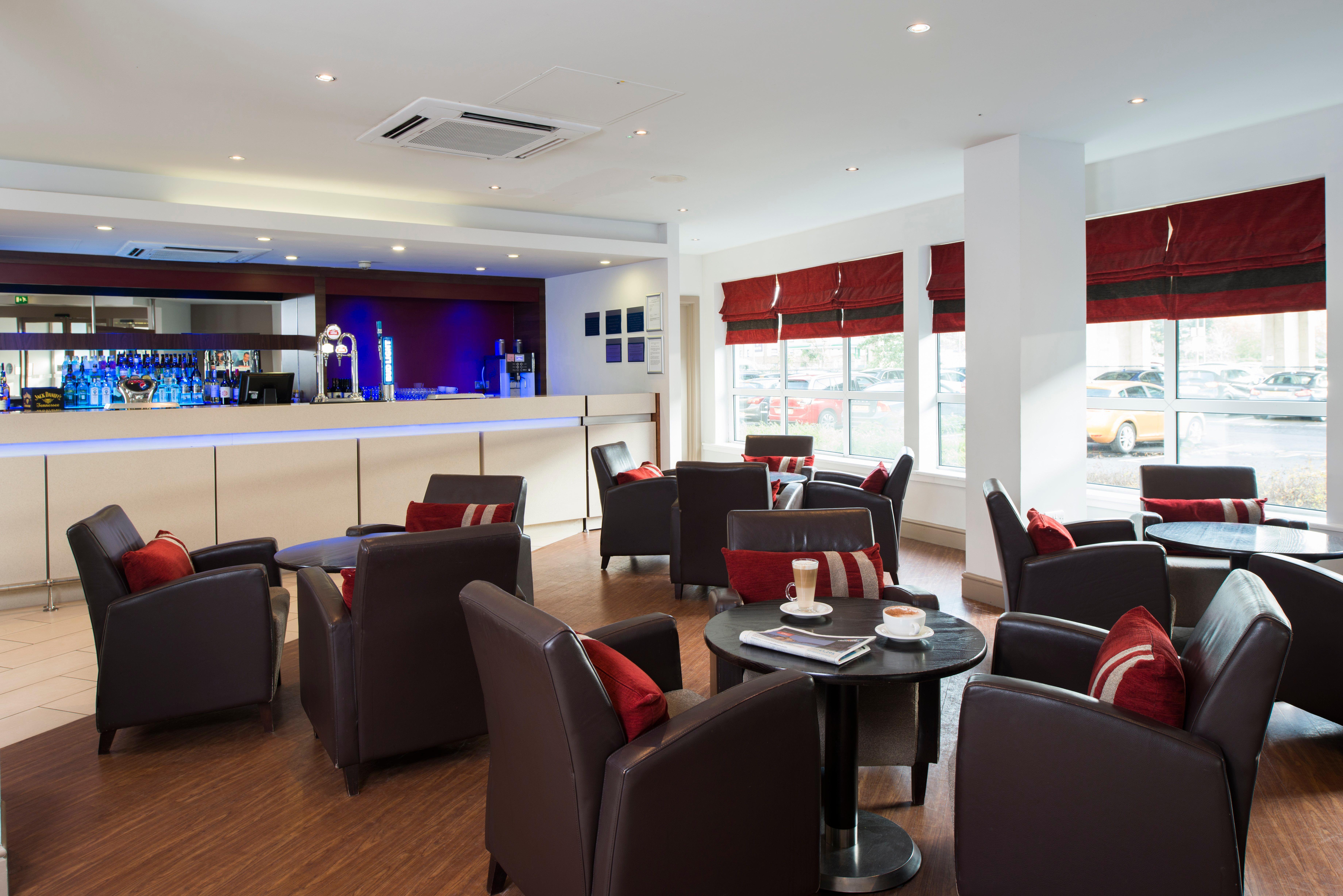 Holiday Inn Express - Glasgow Airport By Ihg Paisley Exterior photo