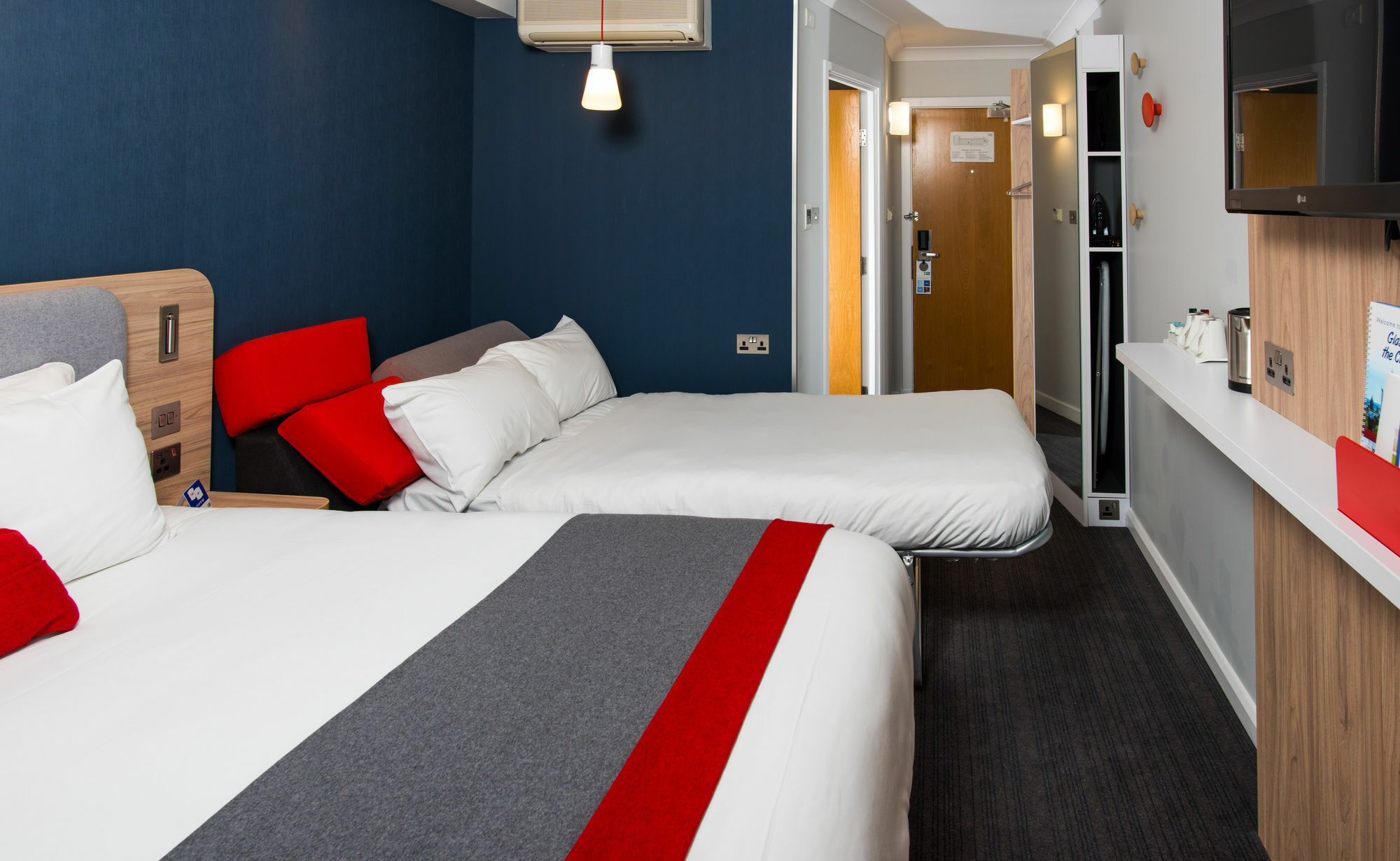 Holiday Inn Express - Glasgow Airport By Ihg Paisley Exterior photo