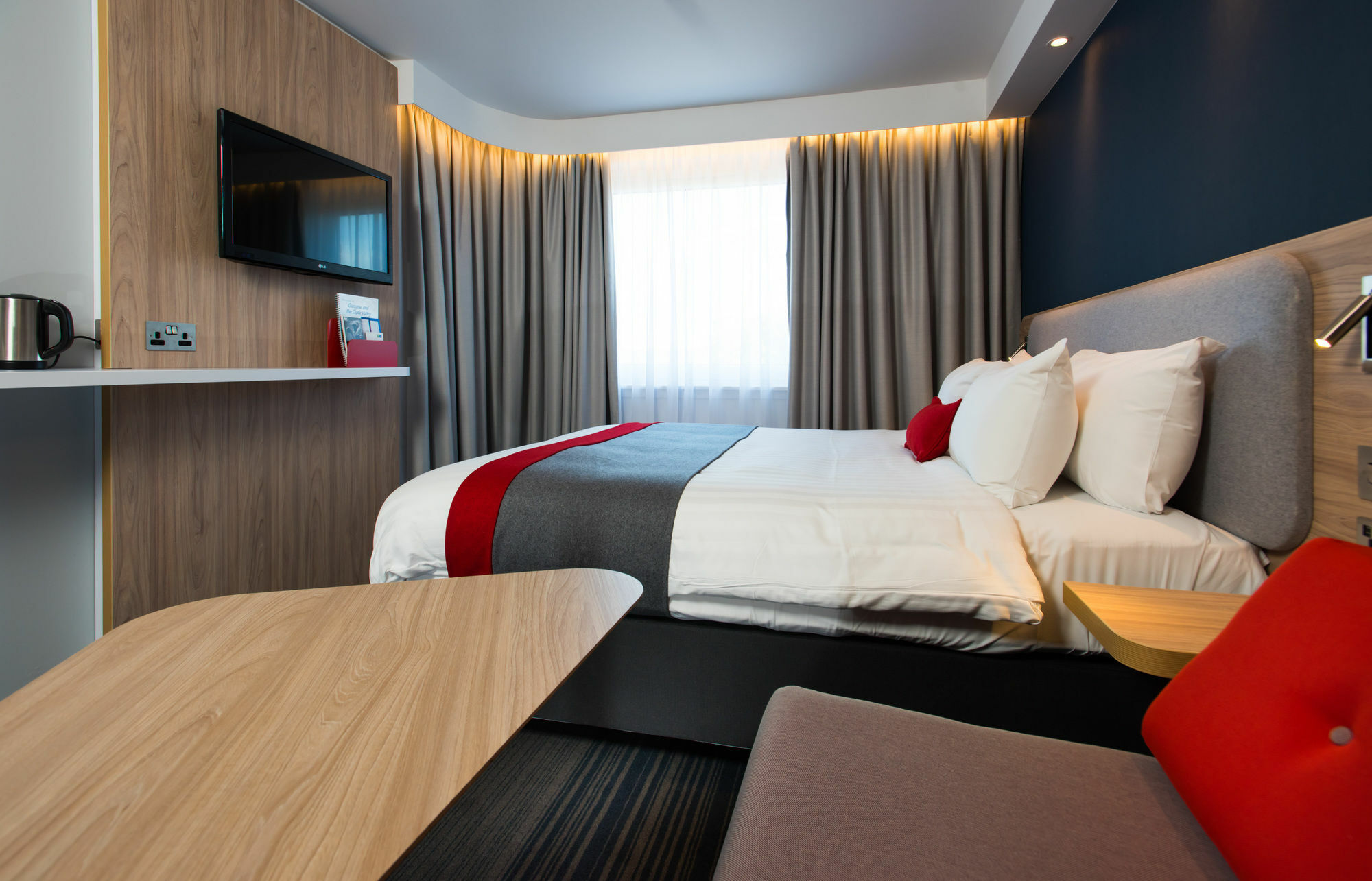Holiday Inn Express - Glasgow Airport By Ihg Paisley Exterior photo