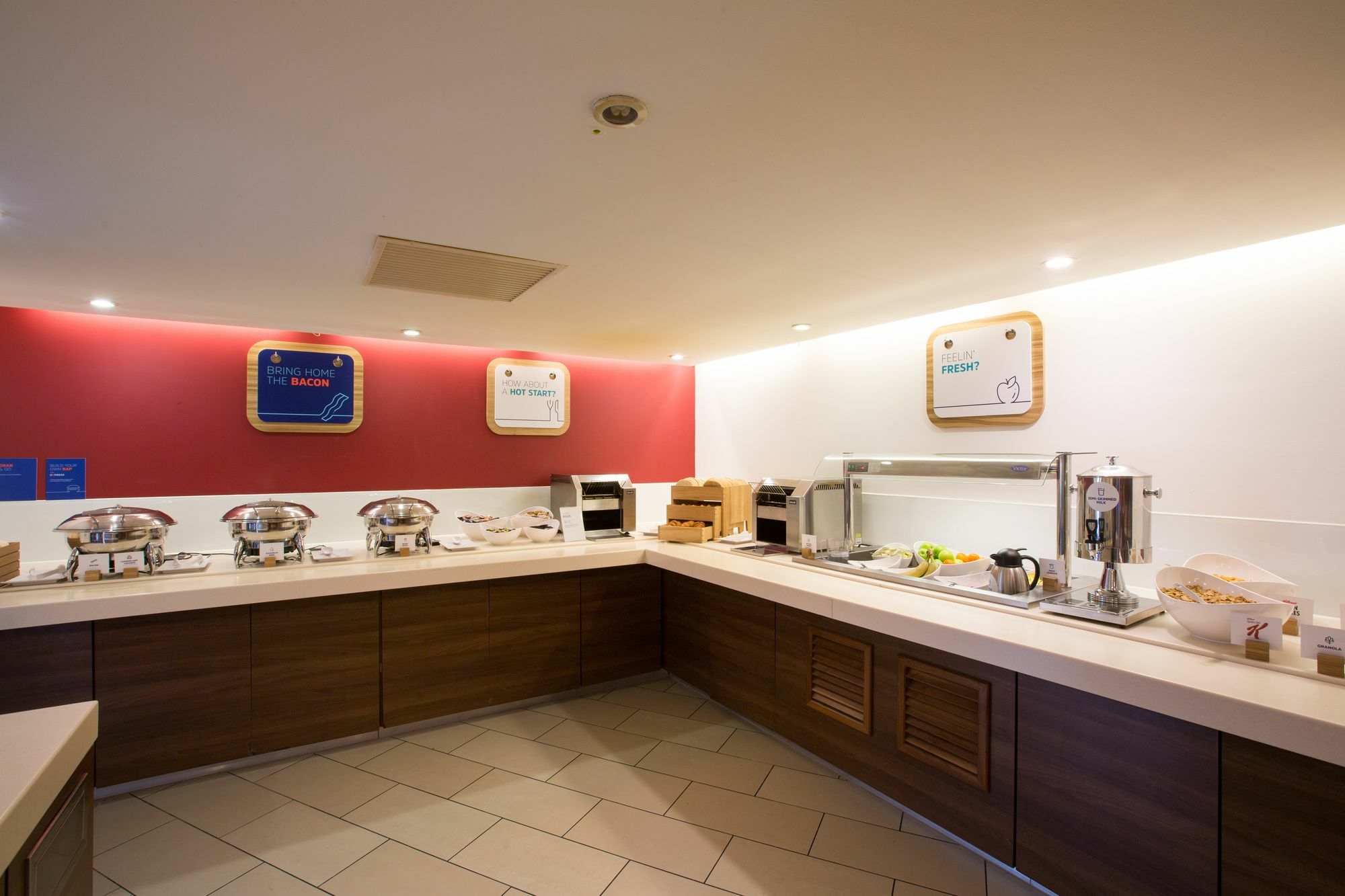 Holiday Inn Express - Glasgow Airport By Ihg Paisley Exterior photo