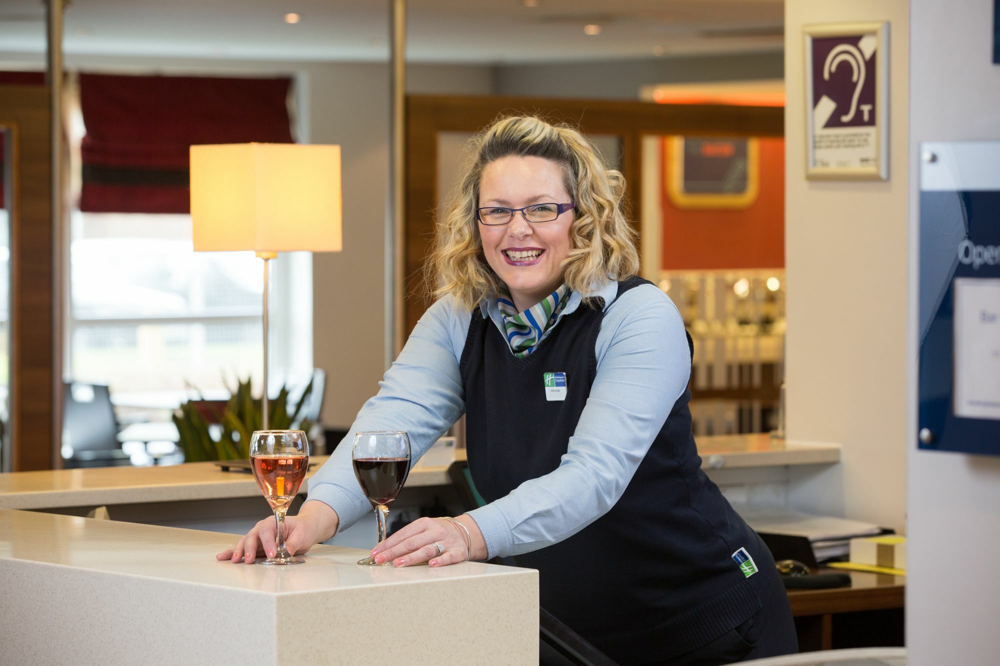 Holiday Inn Express - Glasgow Airport By Ihg Paisley Exterior photo