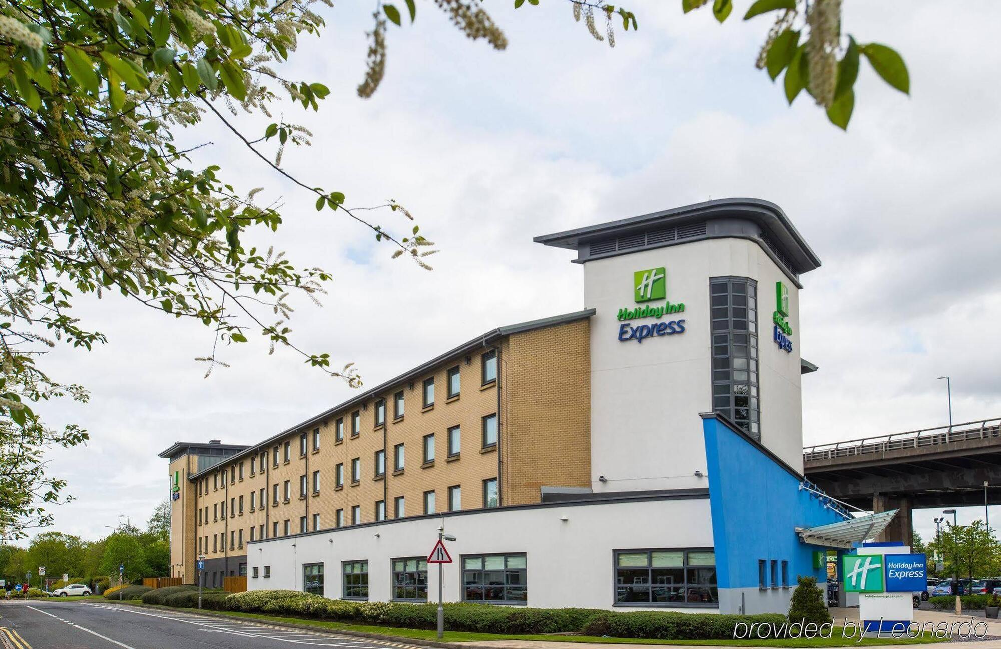 Holiday Inn Express - Glasgow Airport By Ihg Paisley Exterior photo